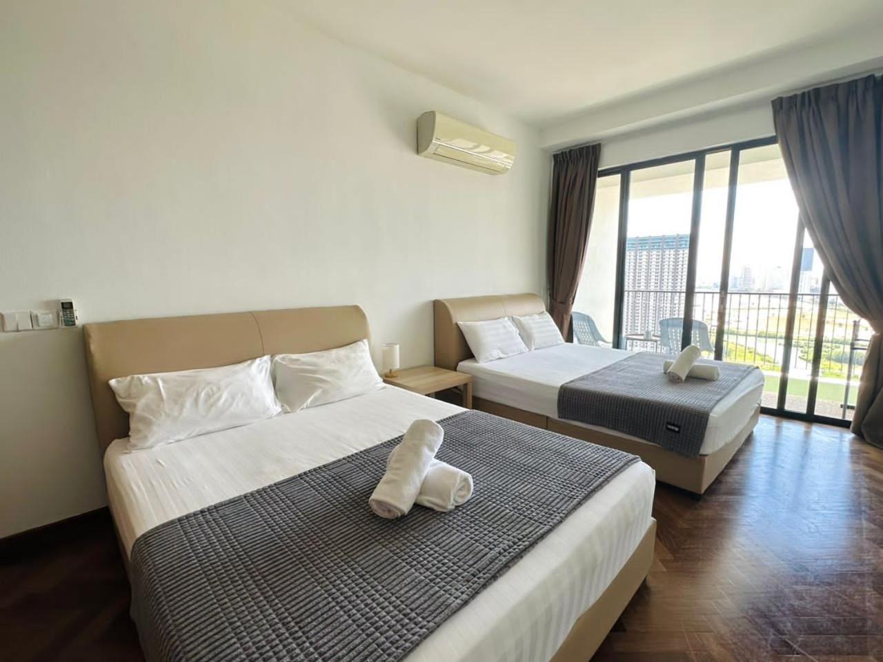 Landmark Stunning High Floor Coast View Studio #Netflix #Fast Wifi Tanjung Tokong Exterior foto